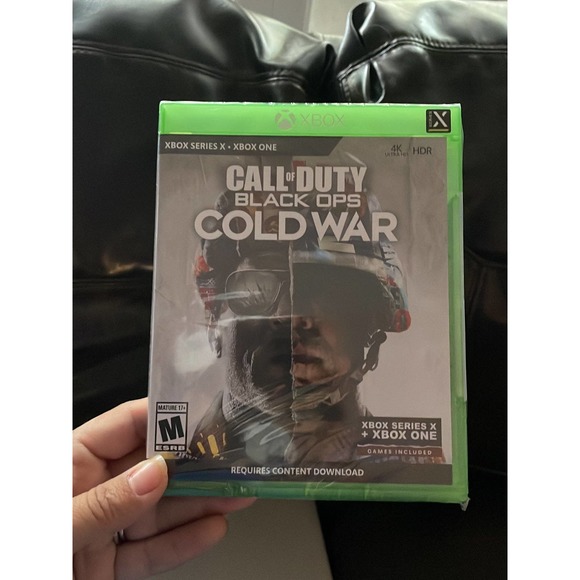 Call of Duty: Black Ops Cold War for Xbox and Series X - Picture 2 of 3